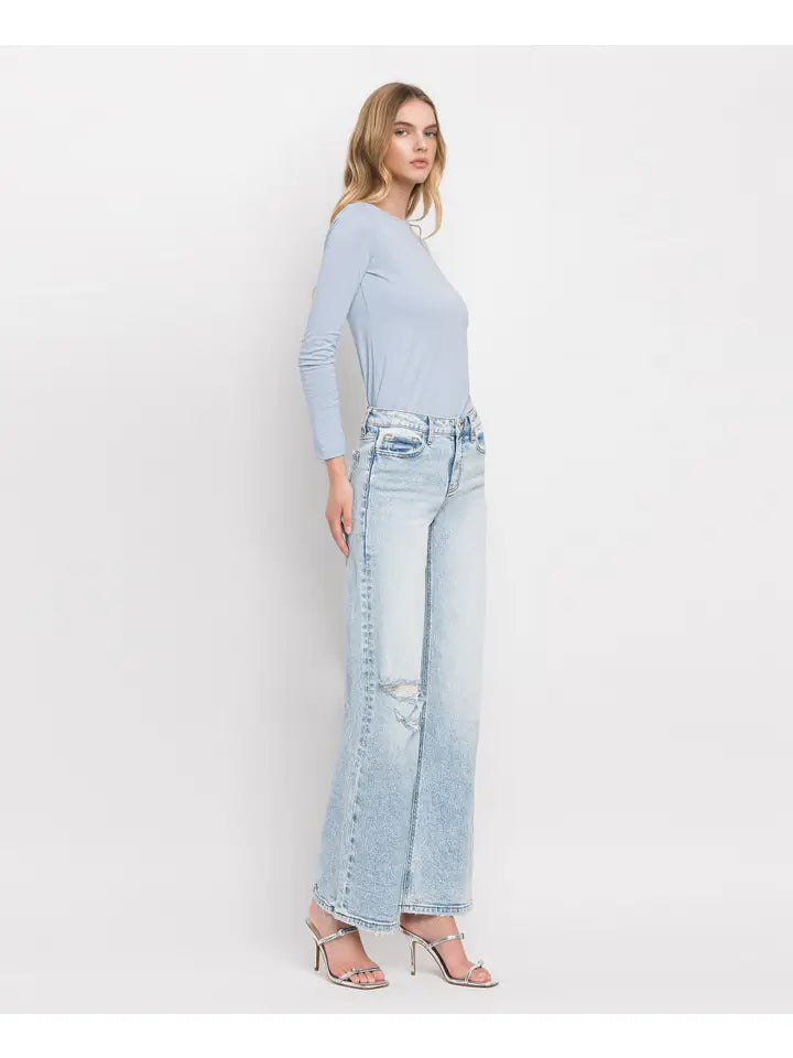 AMANDA: JEANS