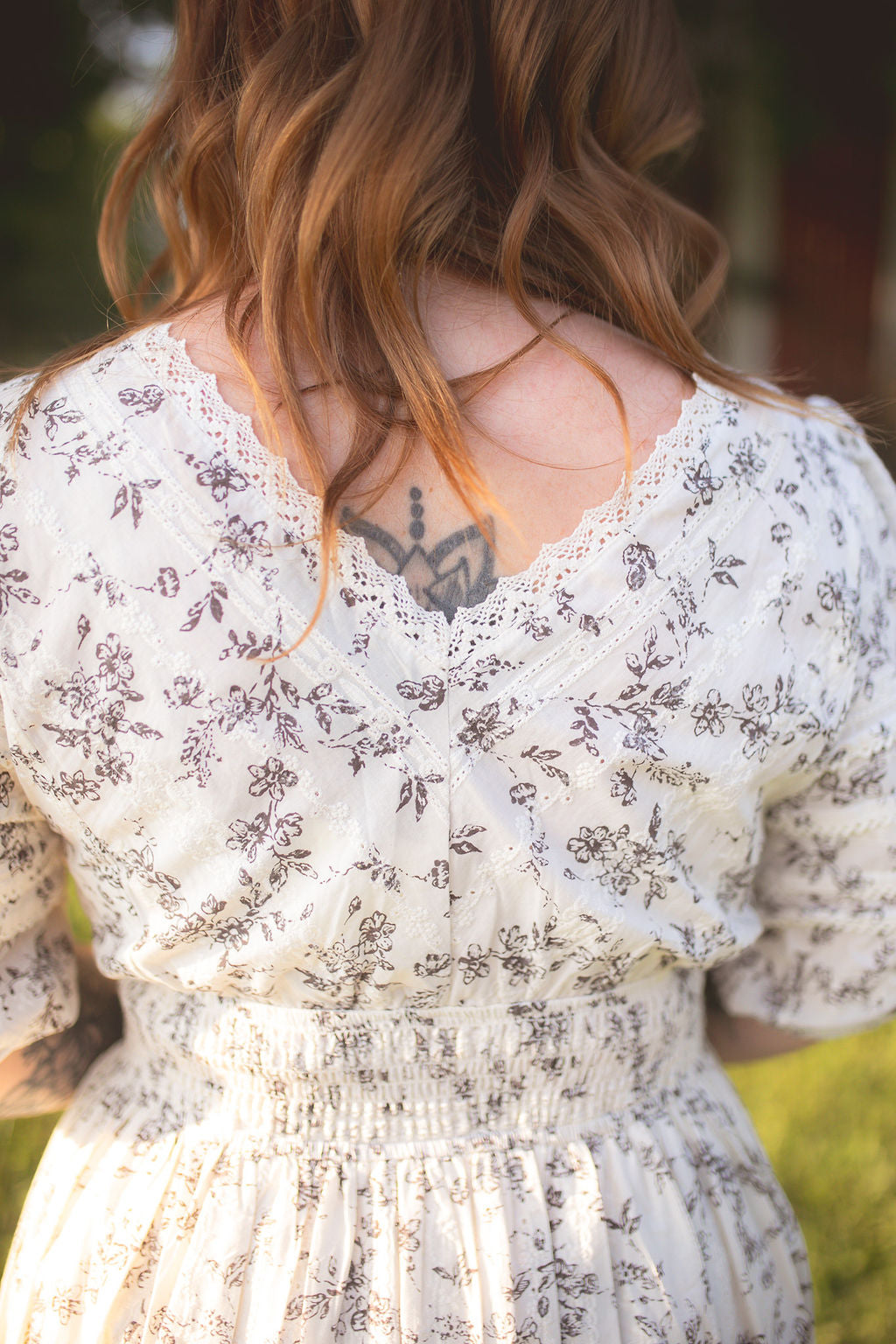 AMANDA: FLORAL LACE DRESS