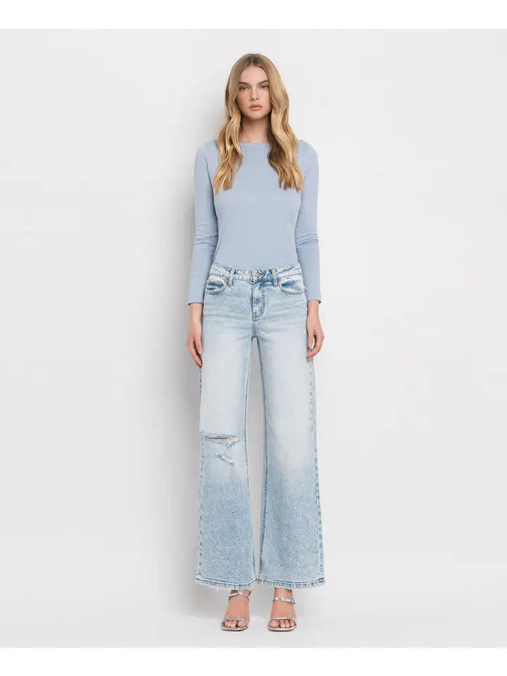 AMANDA: JEANS