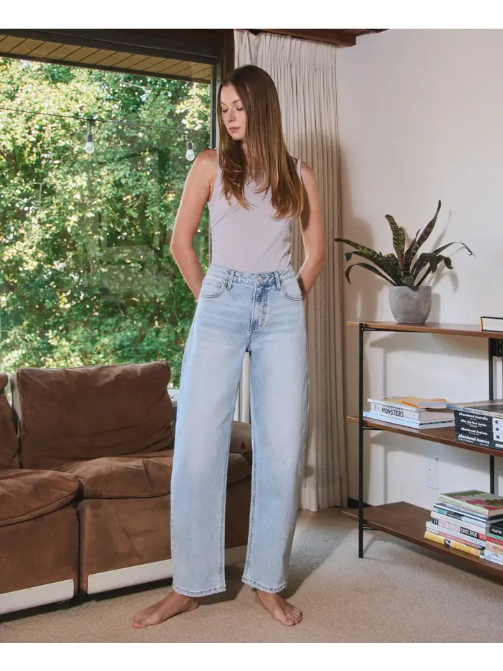 SONYA: JEANS